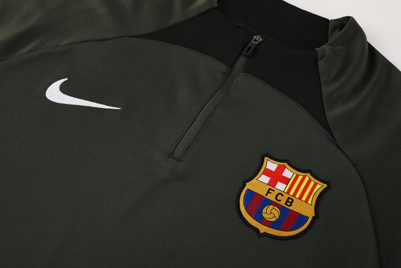 23 Barcelona dark green